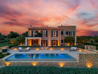 Country house in Artà Poble. Villa rural idílica de nueva construcción en venta cerca artà, m