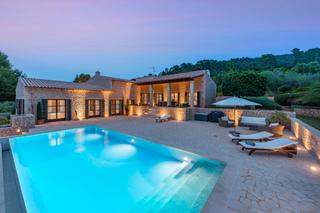 Mas à Sant Llorenç des Cardassar. Finca de lujo con jardines inmaculados en venta cerca artà, mall