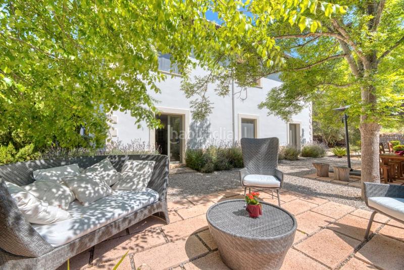 Foto 2eb0532f-824f-4e85-acb8-c9cad2d99c04. Masía finca rústica perfectamente situada en venta en la tranquila , mallorca en Esporles