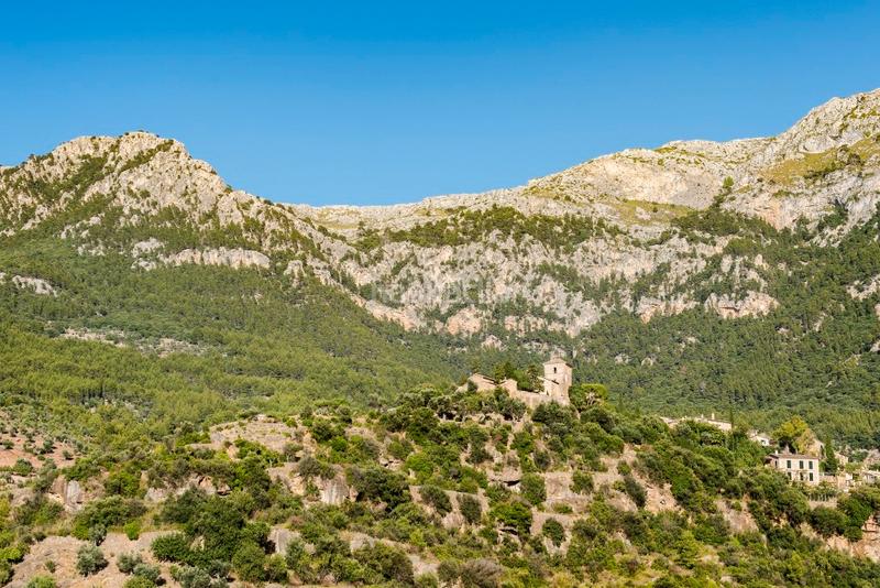 Foto ef668e16-c931-4eda-afa3-d075511ed2bd. Masia amb aparcament a Sóller