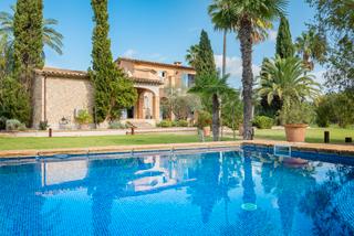Country house in Centro. Encantadora villa de campo con etv en venta, moscari, norte mall