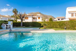 Apartment in Port de Pollença. Oportunidad única atractivo apartamento a la venta en puerto pol