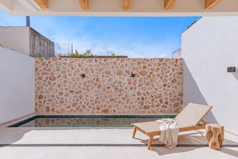Foto bd622a5f-1808-496e-9661-7d09aa472c61. Masia amb calefacció piscina a Pollença poble Pollença