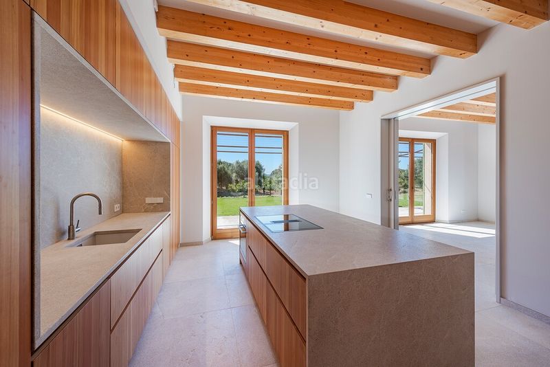 Foto 5c3e3413-8f3b-4f60-a900-8f27b6e63d03. Masia amb calefacció aparcament piscina a Alaró