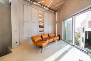 Masia a Alcúdia (l´). Casa adosada de diseño en venta a pocos metros del mar en puerto