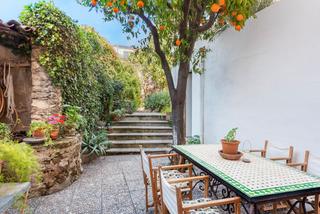 Country house in Pollença Poble. Preciosa casa de pueblo con jardín en venta en el centro históri