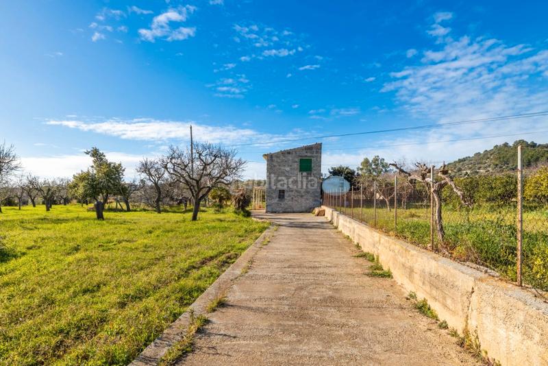 Foto be306dba-8c29-44dc-9a43-9e0e341af0c6. Bauernhof mit parking in Santa Coloma de Farners