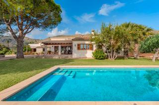 Mas à Pollença Poble. Preciosa villa de campo con licencia de alquiler vacacional en v