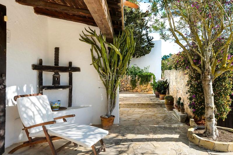 Foto d03016d1-7ff1-4ed6-9978-8e6b20613635. Casale con riscaldamento parcheggio piscina in Sant Agustí-Cala de Bou Sant Josep de sa Talaia