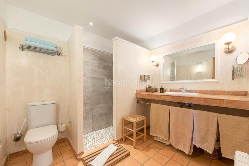 Foto 2c5fe4d2-62ac-4482-bc02-2a9faa8d24bf. Bauernhof mit heizung parking pool in Petra