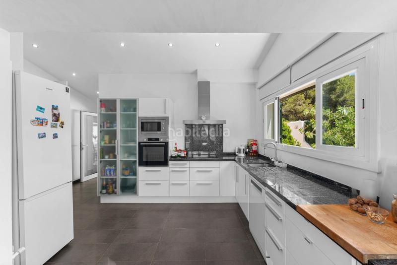 Foto 145b0007-3689-4685-8b75-d41224b83d3e. Xalet amb calefacció aparcament piscina a Costa de la Calma Calvià