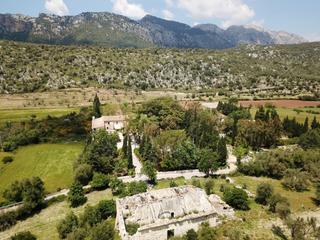 Country house in Bunyola. Oportunidad de inversión para reformar antigua finca en la serra