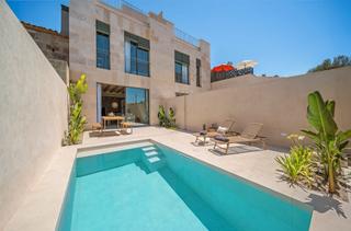 Mas à Ariany. Casa de pueblo de nueva construcción con piscina en venta en ari