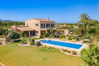Country house in Felanitx Poble. Finca con vistas al mar en venta en una zona tranquila de felani