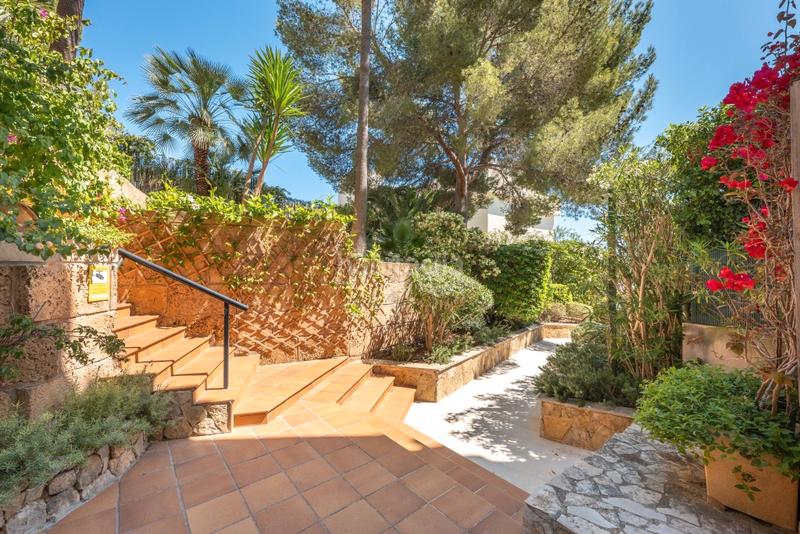 Foto fb258a7c-0105-4c14-9831-af80d2d08b29. Apartament amb aparcament piscina a Cas Català-Illetes Calvià