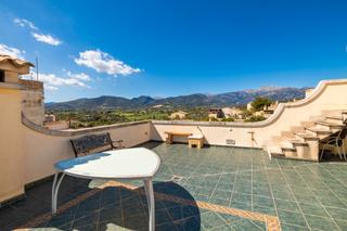 Chalet in Centro. Notable villa con piscina spa cubierta en venta en las afueras d