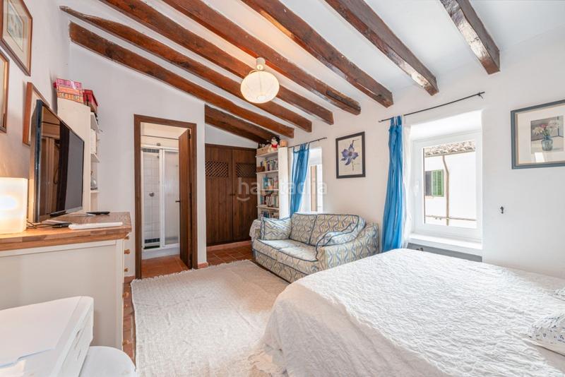 Foto c45245af-e4ea-4cf4-82fa-2e7b01f76b97. Masía auténtica casa adosada con zona exterior en venta en pollensa, norte mallorca en Pollença