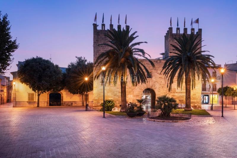 Foto 1da19ed3-a167-4042-a7e3-a98cf83b735d. Masia amb aparcament a ciutat d´Alcúdia Alcúdia