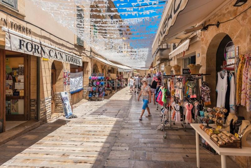 Foto 60c774cb-b138-4fae-a31e-30f75a3fb51a. Masia amb aparcament a ciutat d´Alcúdia Alcúdia