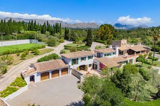 Mas à Pollença Poble. Finca de lujo con licencia de alquiler vacacional en venta en po
