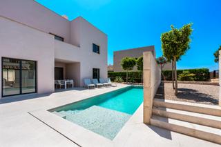 Xalet a Cala Santanyí. Exclusiva villa moderna en venta cerca del mar en santanyí, sure