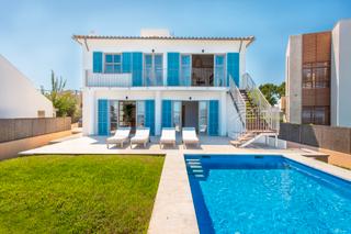 Chalet à Bacarés-Manresa-Bonaire. Elegante villa frente al mar con impresionantes vistas en venta