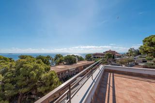 Ático en Cas Català-Illetes. Ático exclusivo con vistas al mar en venta en illetes, suroeste