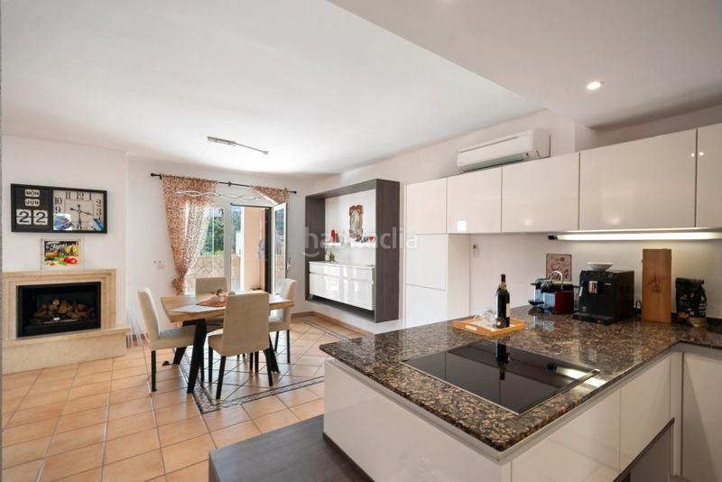 Foto 00a9f8c0-6a1d-4330-bb45-dc0fa5f852f8. Doppelhaus mit heizung parking pool in Es Camp de Mar Andratx