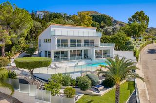 Chalet à Bacarés-Manresa-Bonaire. Villa exclusiva con vistas al mar y piscina en venta en bonaire,