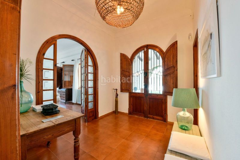 Foto bc44201d-63ba-41bf-968b-43aa3f5a5932. Chalet impresionante villa frente al mar en venta en alcanada, noreste de mallorca en Alcúdia
