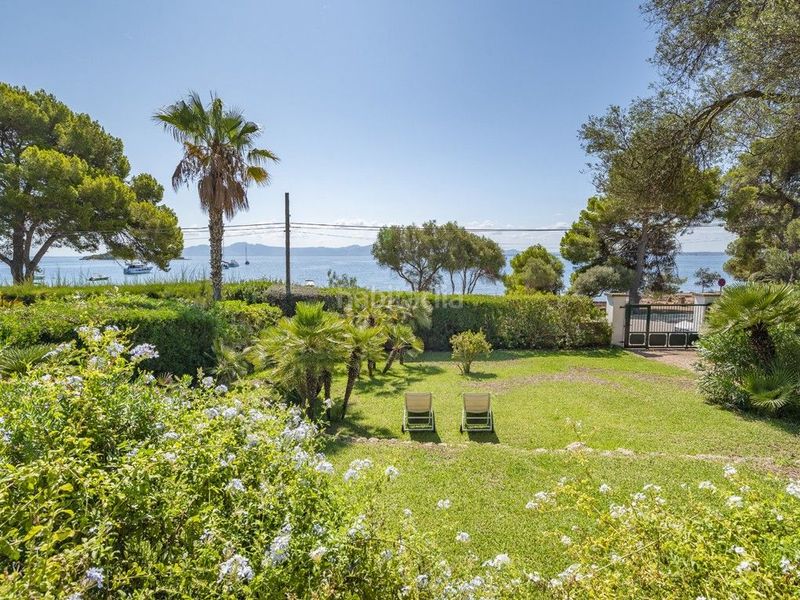 Foto eabaaae4-e1fe-4502-a03d-8ff6510dd2d7. Chalet impresionante villa frente al mar en venta en alcanada, noreste de mallorca en Alcúdia