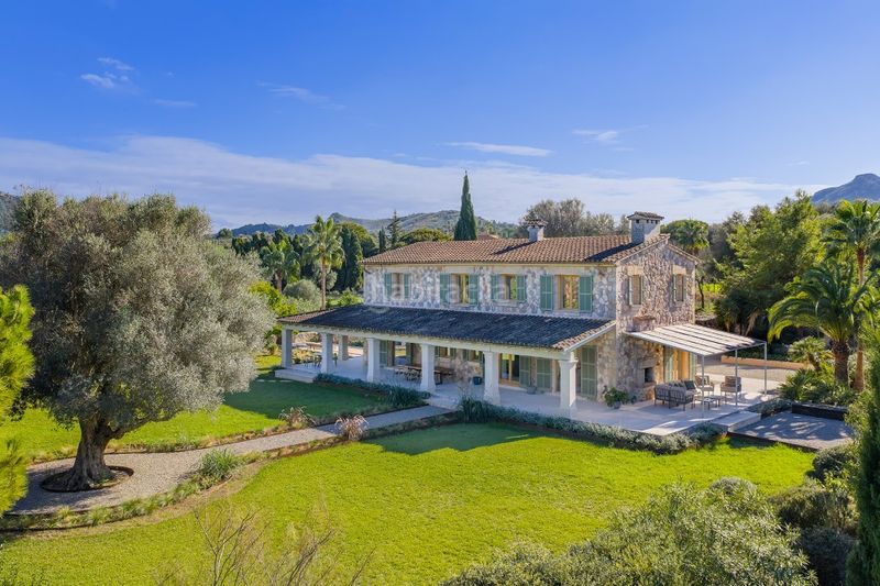 Foto d0017232-e794-4e7a-8a61-49f7d8fc2cb8. Masia amb aparcament piscina a Pollença poble Pollença