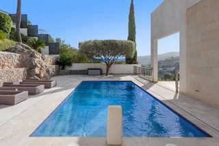Affitto Chalet in Son Vida. Villa de lujo de diseño con vistas al mar en venta en la exclusi