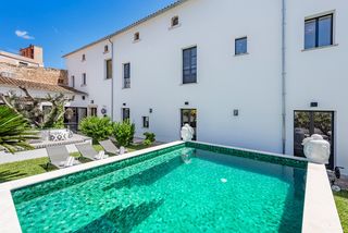 Maison jumelée à Sencelles. Mansión histórica con casas de invitados en venta en sencelles,