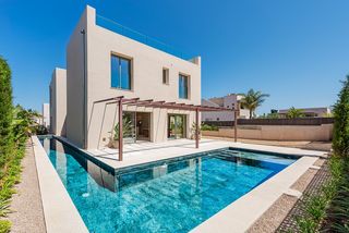 Chalet à Colònia de Sant Pere. Villa de lujo en venta cerca de la playa en colònia de sant pere
