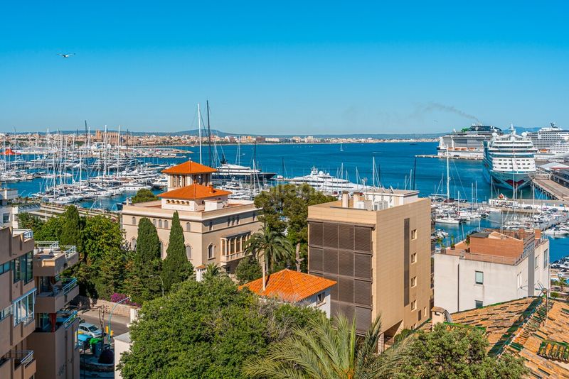 Foto c6b606b3-0be9-4b71-995b-ec4a5b30b02d. Dúplex amb calefacció aparcament piscina a Porto Pi Palma de Mallorca