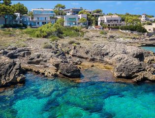 Chalet in Bacarés-Manresa-Bonaire. Villa a la venta en primera línea zona exclusiva del norte de ma