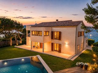 Xalet a Bacarés-Manresa-Bonaire. Villa a la venta en primera línea zona exclusiva del norte de ma