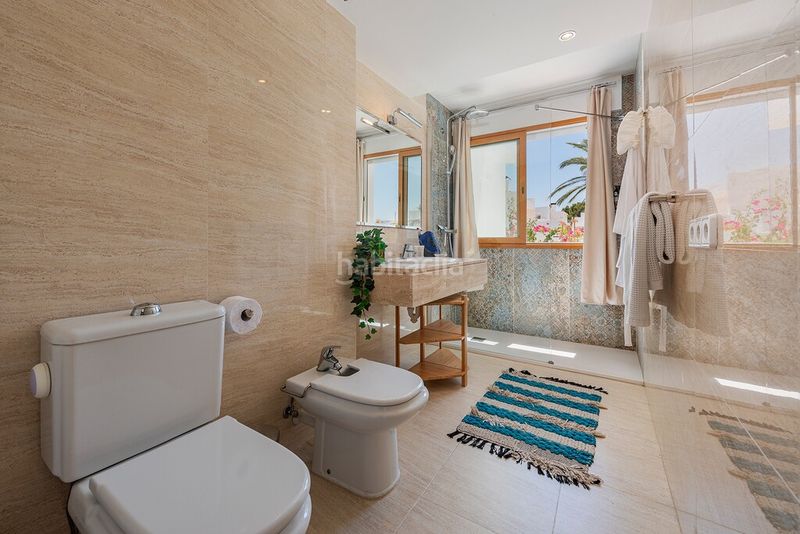 Foto 655de4ab-9269-46e9-8e65-aa3d140a6d7f. Casa aparellada amb aparcament piscina a port de Pollença Pollença