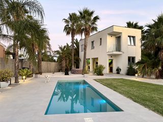 Xalet a Bacarés-Manresa-Bonaire. Villa moderna en venta en crestatx, norte de mallorca