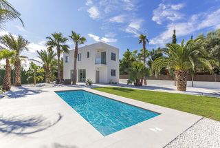 Xalet a Bacarés-Manresa-Bonaire. Villa moderna en venta en crestatx, norte de mallorca
