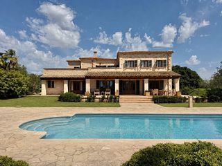 Bauernhof in Ses Salines Poble. Finca mediterránea en venta en ses salines, sureste de mallorca
