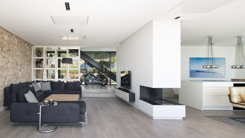 Foto a07a21c7-995a-496c-a313-f89a583a446f. Chalet elegante villa costera con vistas al mar en venta en bonaire, al norte de mallorca en Alcúdia
