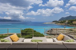 Chalet in Bacarés-Manresa-Bonaire. Villa a la venta en primera línea zona exclusiva del norte de ma