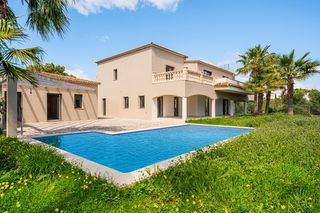 Chalet en Sol de Mallorca. Villa exquisita con piscina en sol de mallorca, suroeste de mall