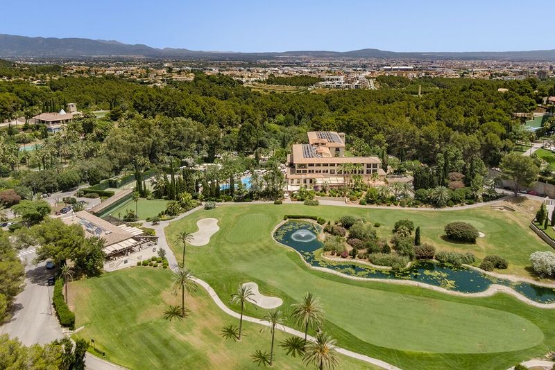Foto 43b0138d-cb6d-48d1-bacb-83672cd26dcf. Chalet with heating parking pool in Son Vida Palma de Mallorca