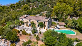 Country house in Puigpunyent. Casa de campo histórica en venta en galilea, suroeste de mallorc