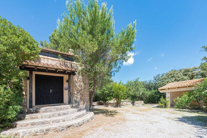 Foto c3ce308e-cd6b-4ca5-b3fd-d9f2142caf54. Masia amb aparcament a Pollença poble Pollença