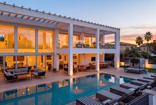 Chalet in Port de Pollença. Villa contemporánea impresionante cerca de la playa en venta en