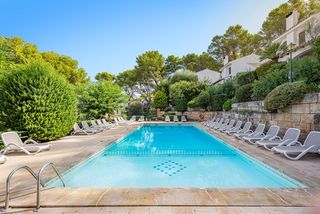 Chalet in Cala Sant Vicenç. Villa con possibilidad de alquiler touristico en complejo vacaci